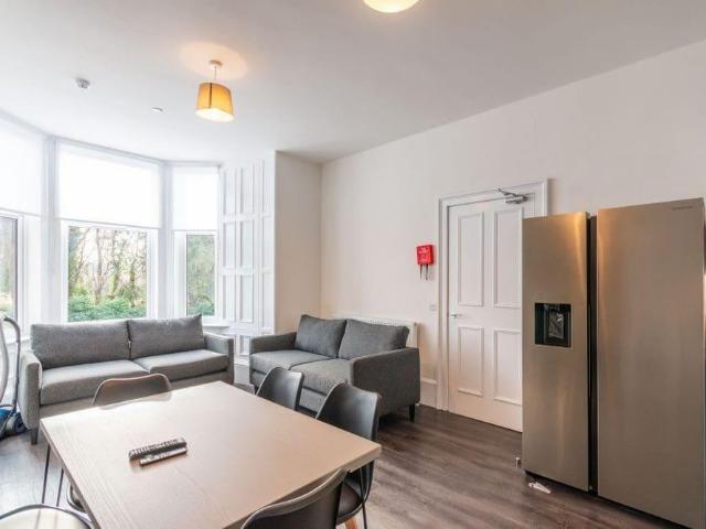Room for rent in Prestonfield, Scotland