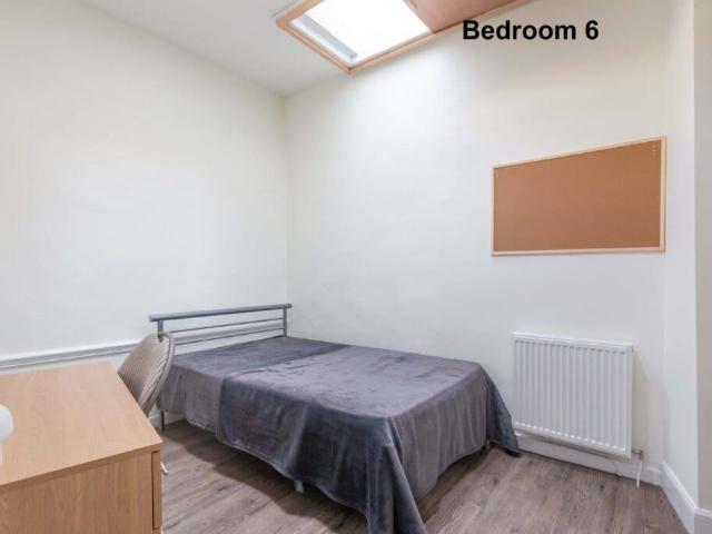 Room for rent in Broughton, Scotland