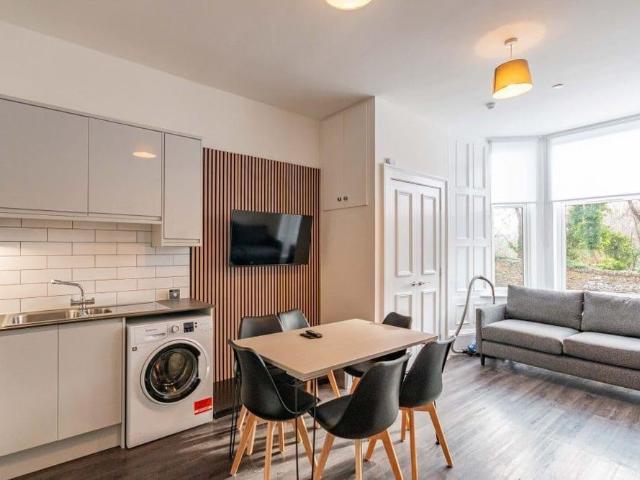 Room for rent in Prestonfield, Scotland
