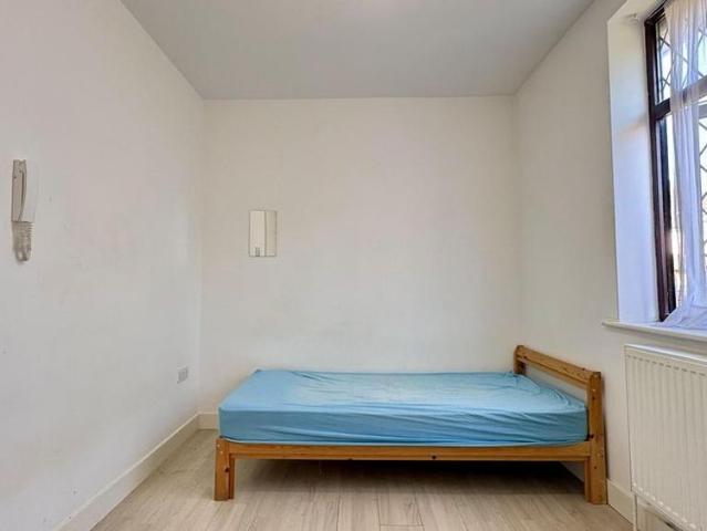 Room for rent in Greater London
