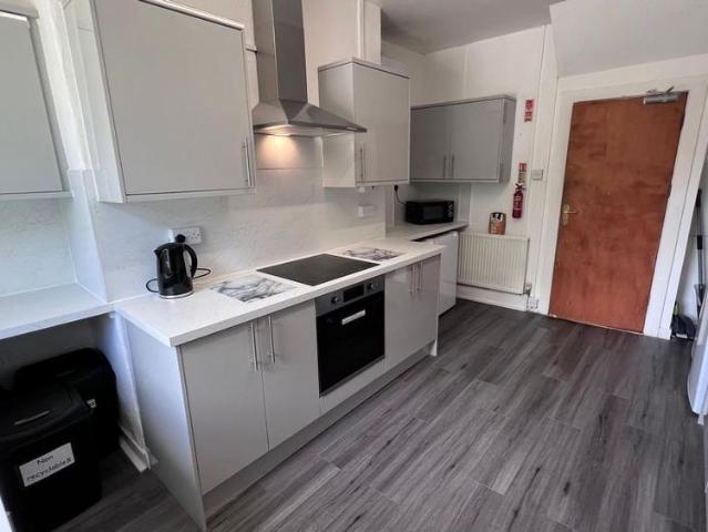 House for rent in Nangreaves, Wales