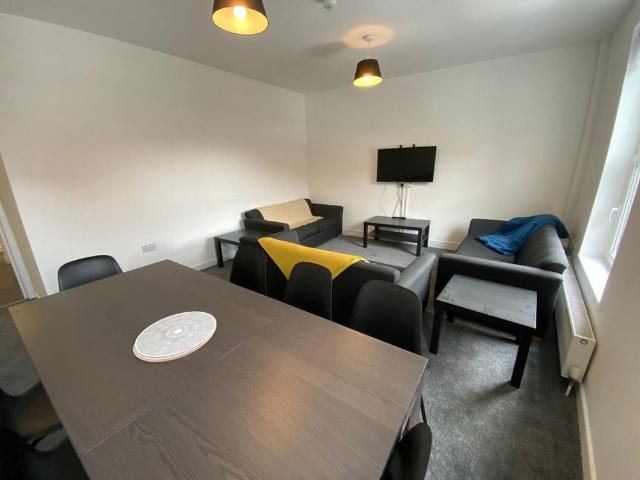 Apartment for rent in Broomfield, Sheffield