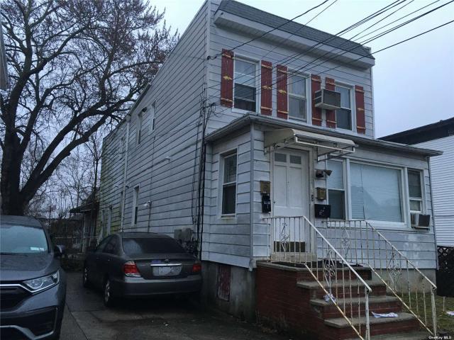 House for sale in Queens County, New York
