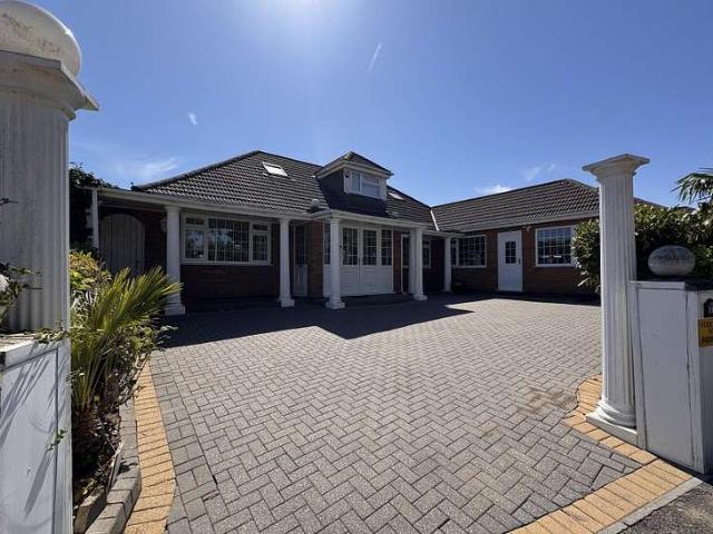 House for sale in Evington, Leicester