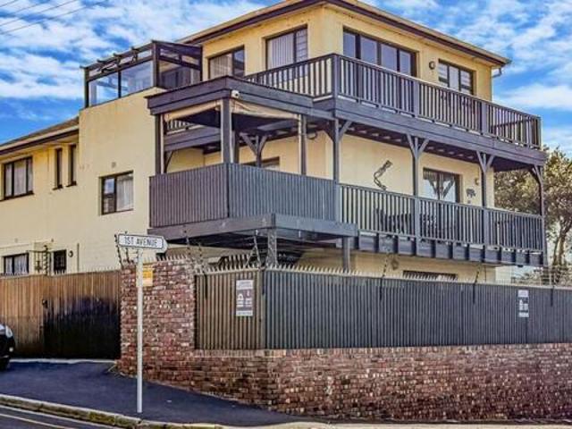 House for sale in Fish Hoek, Western Cape