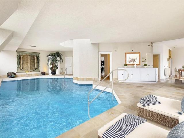 House for sale in South Kensington, Greater London