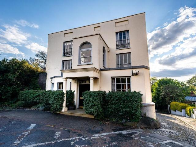 House for sale in Greater London