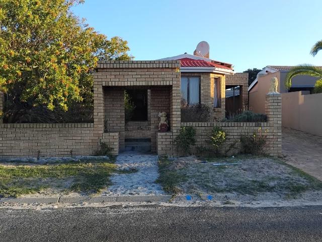House for sale in Atlantis, Western Cape