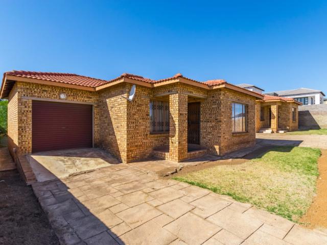 House for sale in Mohlakeng, Gauteng