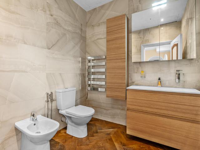 House for sale in Kensington