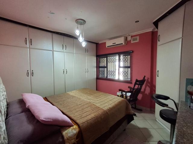 House for sale in Chatsworth, Kwazulu-natal