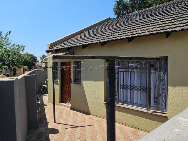 House for sale in Waterkloof, Gauteng