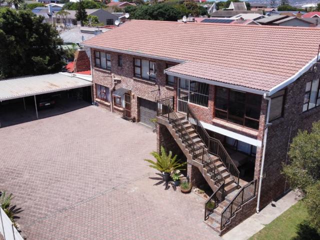 House for sale in Groot Brak Rivier, Western Cape