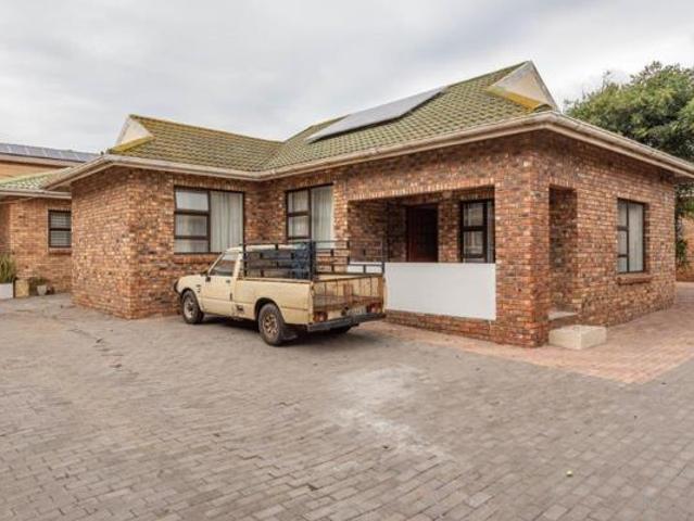House for sale in Nelson Mandela Bay Ward 18, Nelson Mandela Bay Metropolitan Municipality