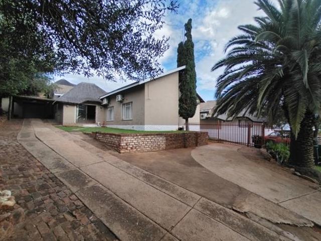 House for sale in Frances Baard, Northern Cape
