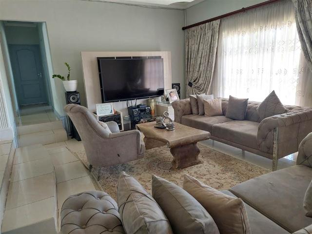 House for sale in La Mercy, Kwazulu-natal