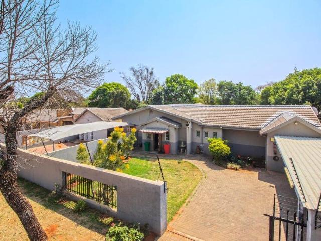 House for sale in Waterkloof, Gauteng