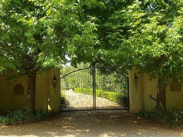 House for sale in Waterkloof, Gauteng
