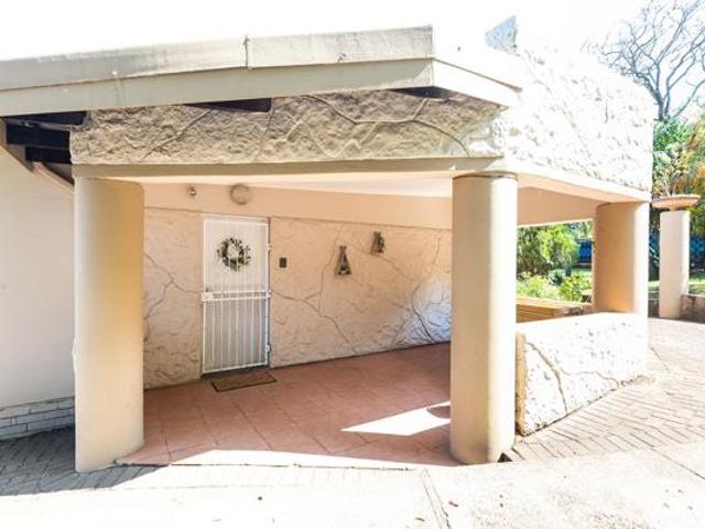 House for sale in Newcastle Local Municipality, Amajuba District Municipality
