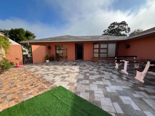 House for sale in Parow, Western Cape