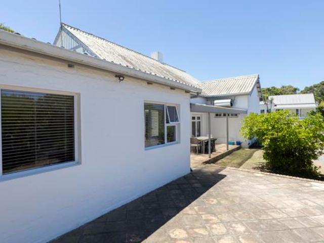 House for sale in Bushmans River Mouth, Eastern Cape