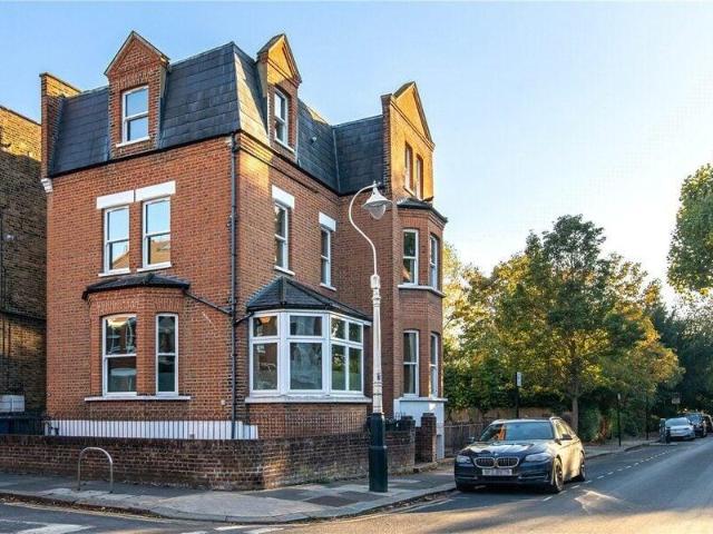 House for sale in Ealing, Greater London