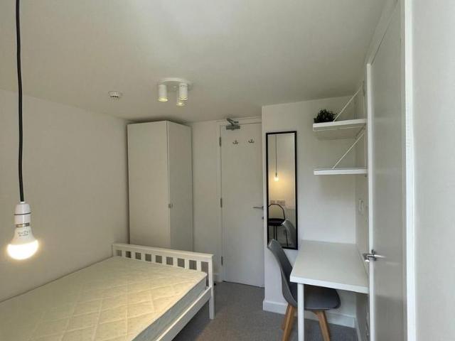 House for rent in Boothtown, Halifax