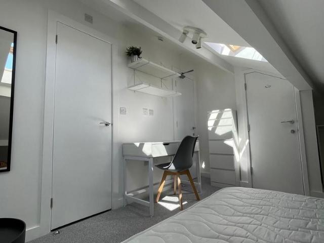 House for rent in Boothtown, Halifax