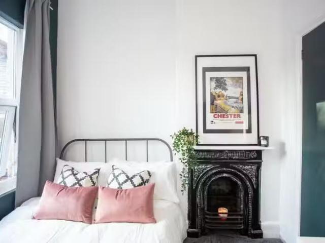 House for rent in Saughall, Cheshire