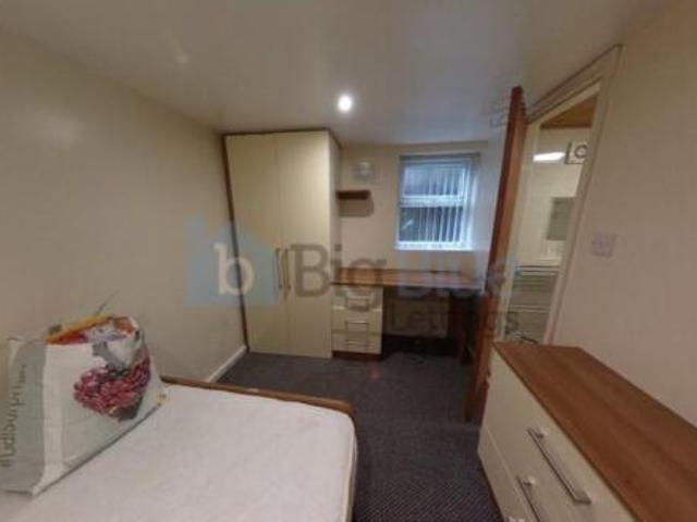 Room for rent in West Yorkshire