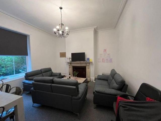 Room for rent in Newton Wood, Greenheys