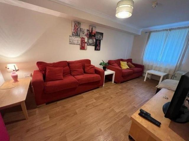 Room for rent in Fole, Surrey