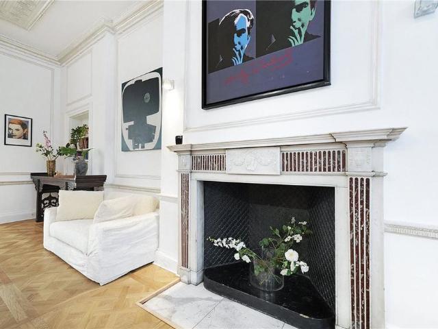 House for rent in East Marylebone, Cat Hill