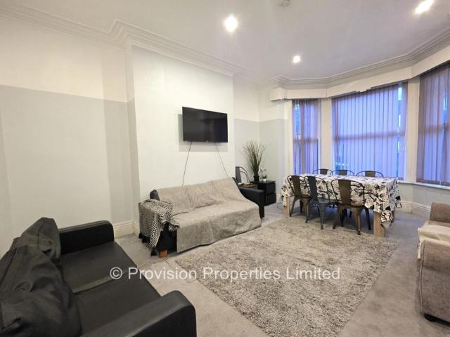 House for rent in Camp Field, Leeds