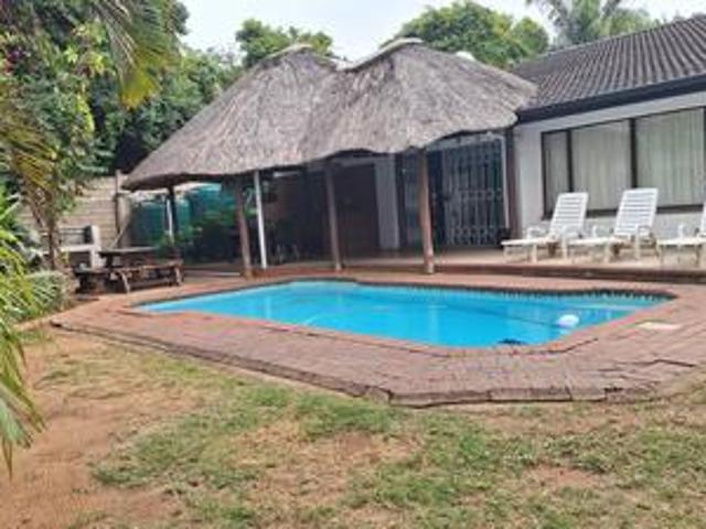 Apartment for sale in Umkomaas, Kwazulu-natal