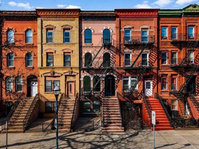 House for sale in Hudson, New Jersey
