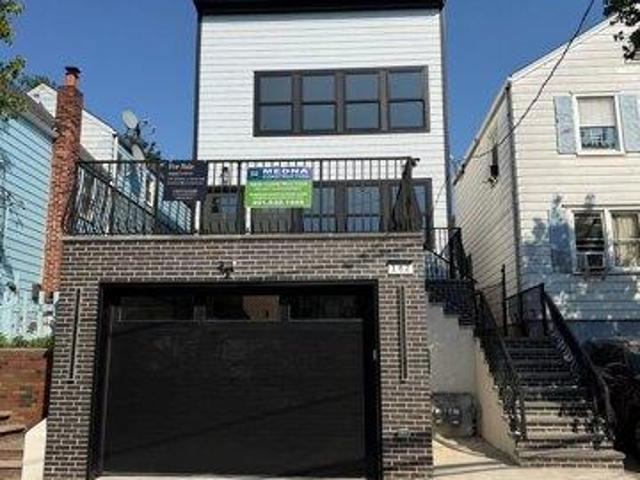House for sale in Hudson, New Jersey