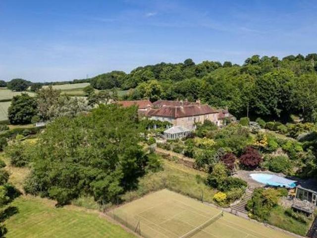 House for sale in Littlecote, West Sussex