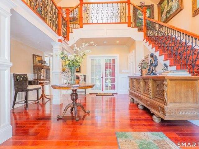 House for sale in Newtown