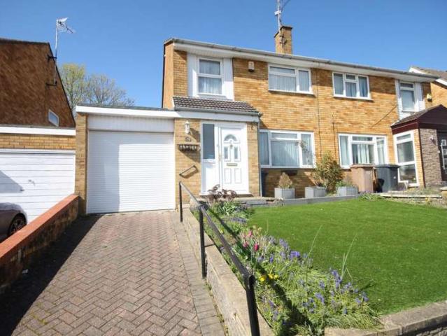 Property for rent in Hockwell Ring