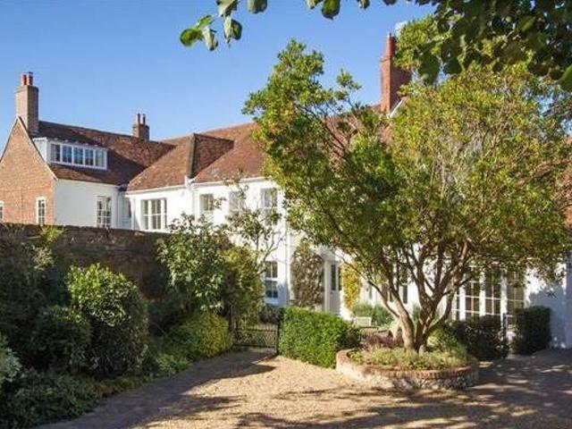 House for sale in Hampshire
