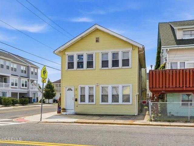 House for sale in Seaside Heights, New Jersey