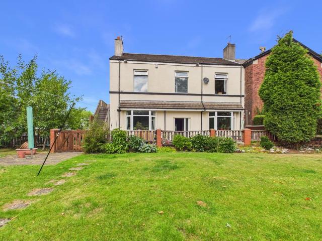 House for sale in Cheetham Fold, Greenheys