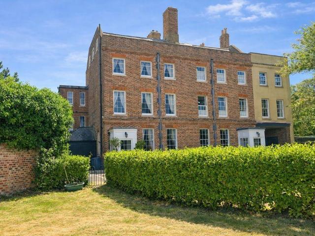 House for sale in Clayhall, Middlecroft