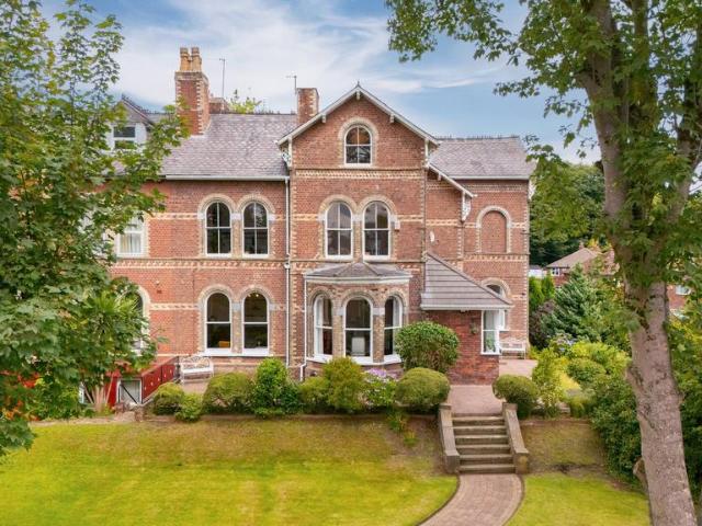 House for sale in Heaton Park, Bury