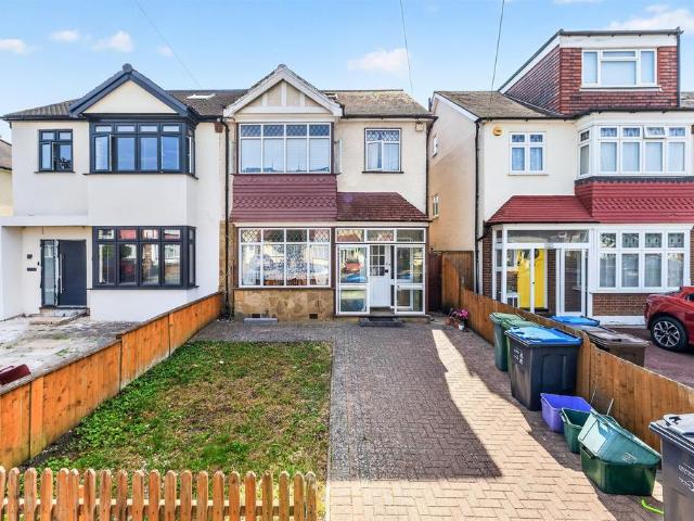 House for sale in London Borough of Merton, Merton Park