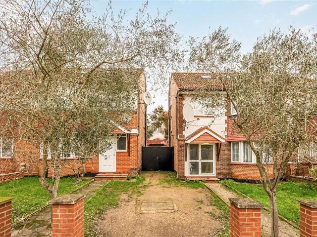 House for sale in London Borough of Ealing, Greater London