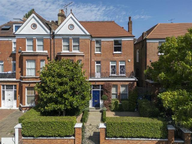 House for sale in South Hampstead, Greater London