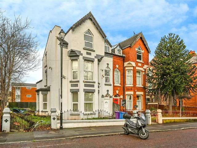 House for sale in Calderstones
