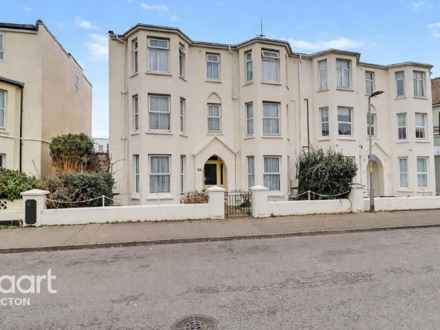 House for sale in Dale Hill, Essex